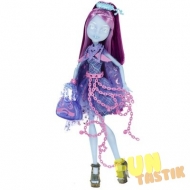 Кукла Monster High Киеми Хантерли