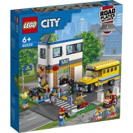 Конструктор LEGO City 60329: День в школе