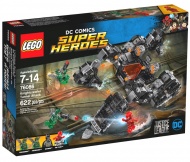 Конструктор LEGO DC Comics Super Heroes 76086: Сражение в тоннеле