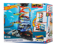 Игровой набор с автомобилем Hot Wheels "Супербашня для гонок"